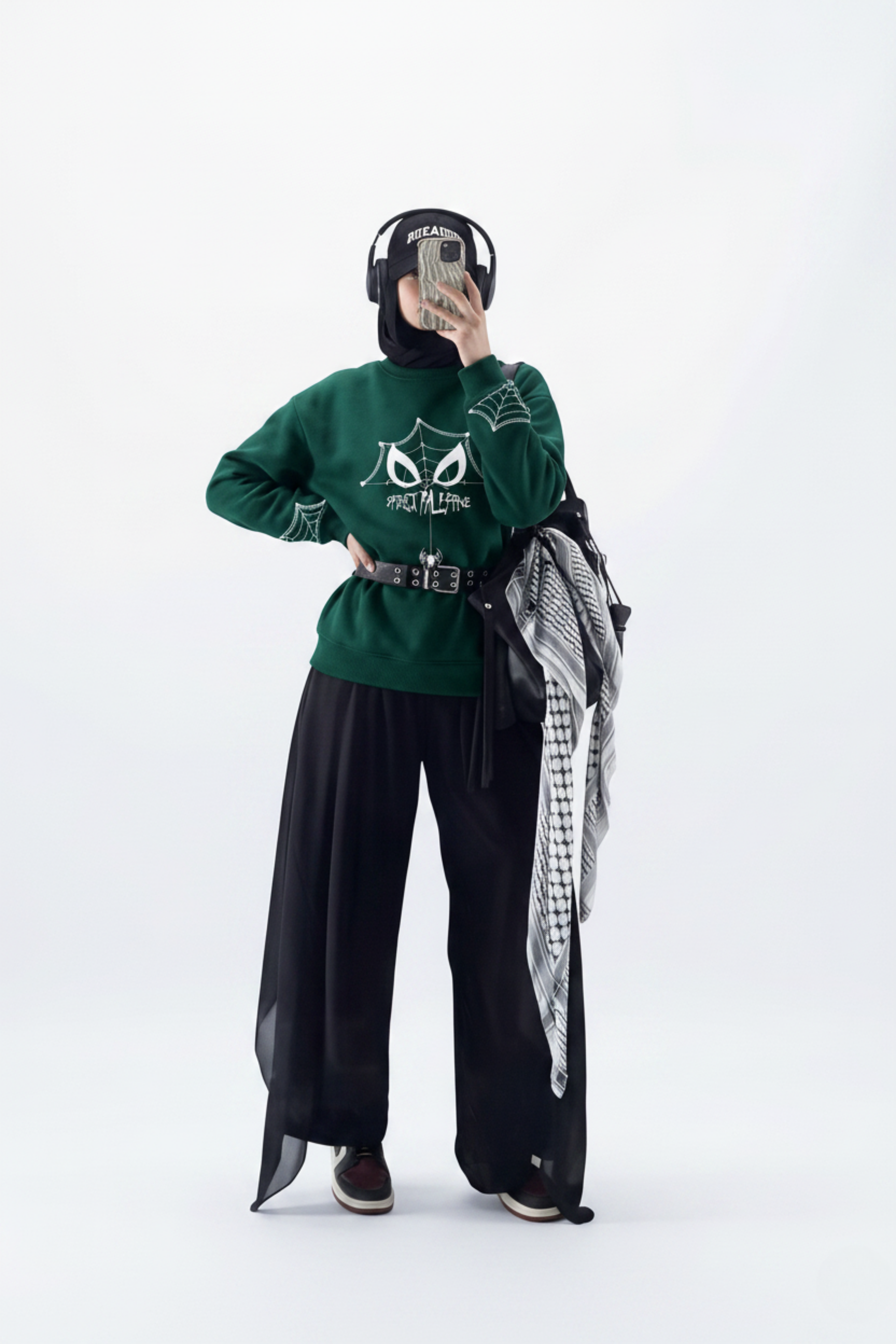 Spider Palestine Sweatshirt — Forest Green