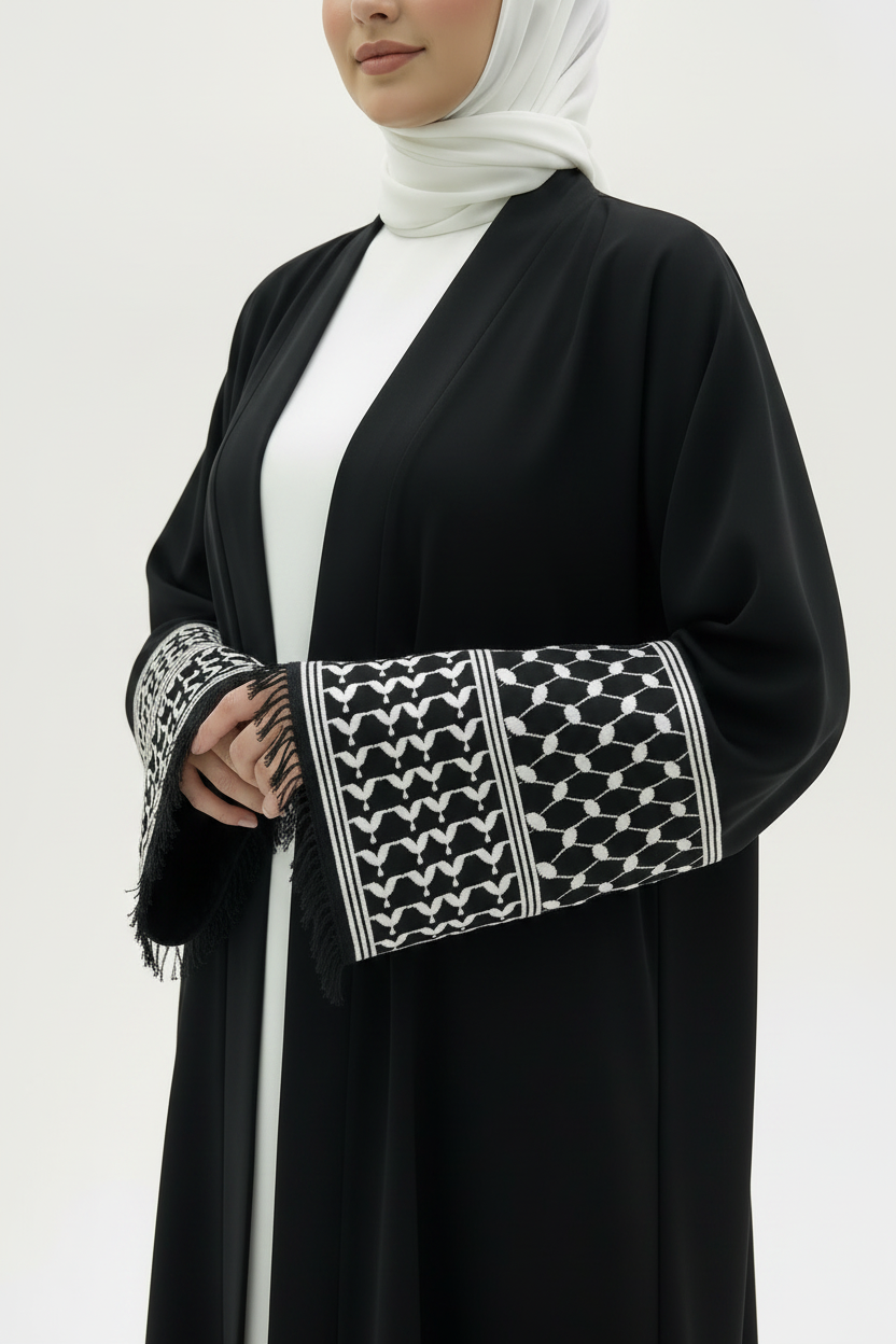 Black Abaya – Close Up Cuffs