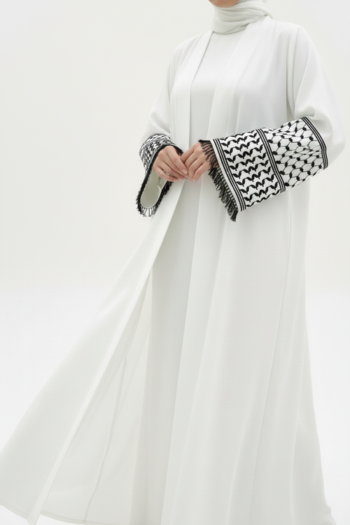 Close Up – Waist & Cuff Flow